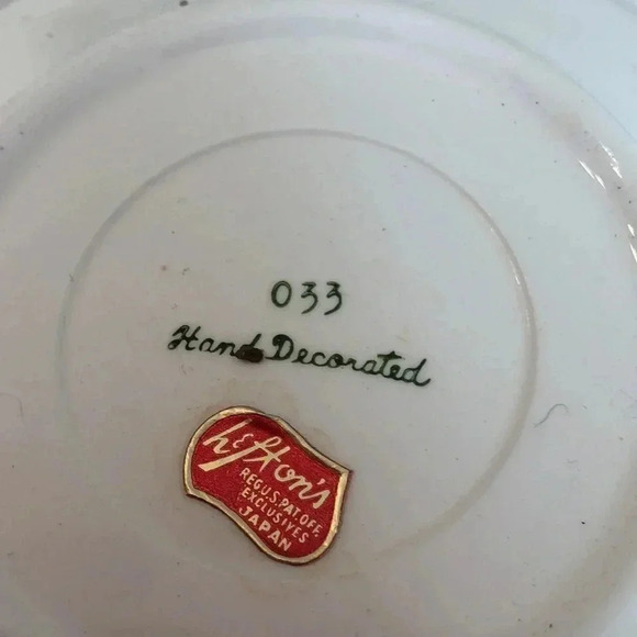 Vintage Set of 2 Lefton hand decorated holly berry candlestick holders - Picture 4 of 5